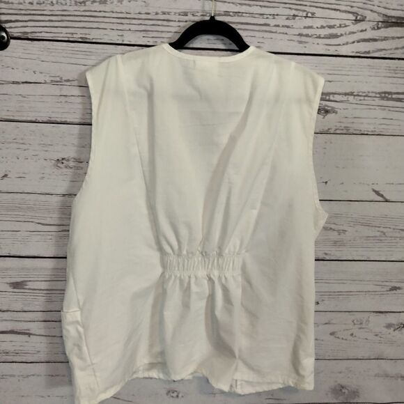 New without tags. "Landau" woman's nursing coat - Picture 4 of 8